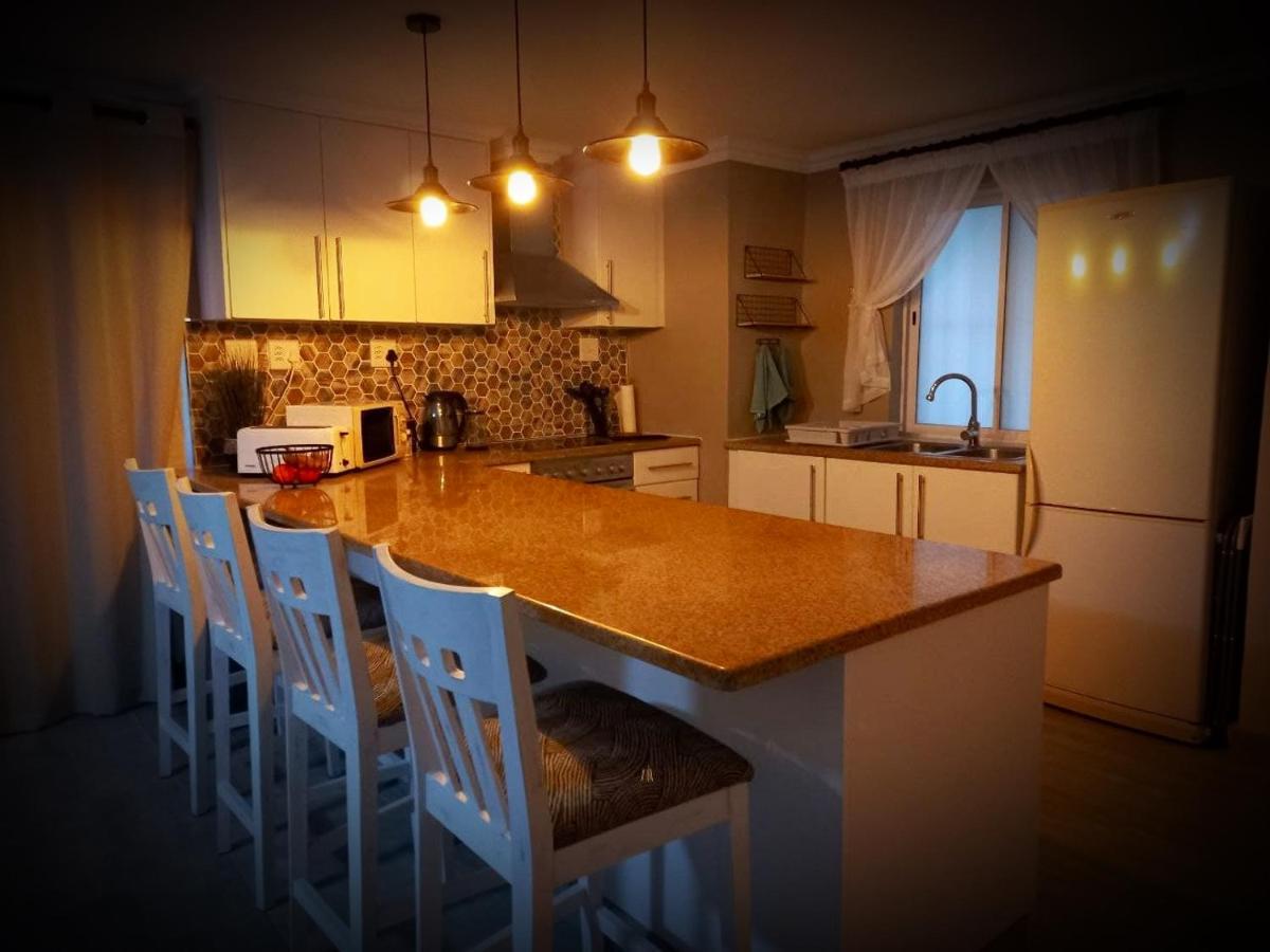 Bay-Side Apartment, Gordon'S Bay 외부 사진