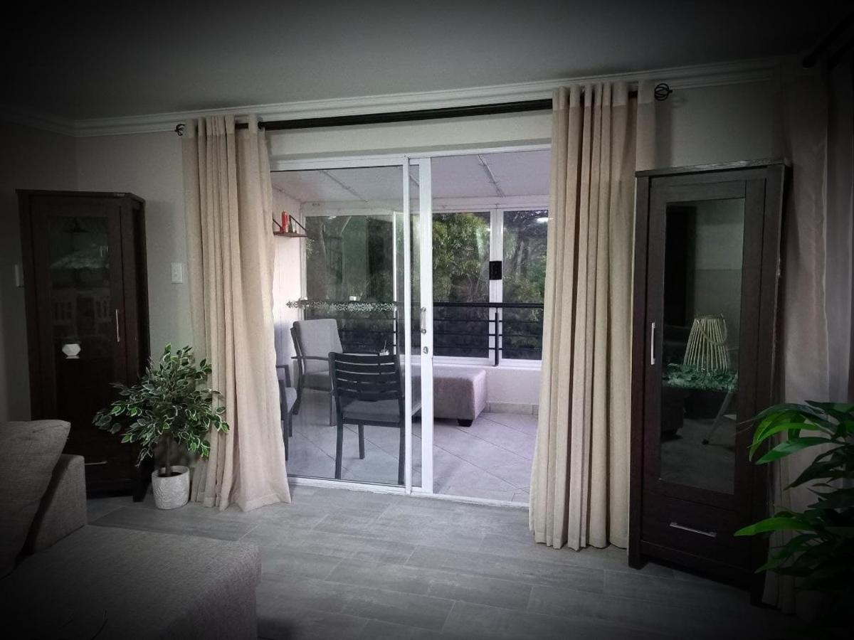 Bay-Side Apartment, Gordon'S Bay 외부 사진